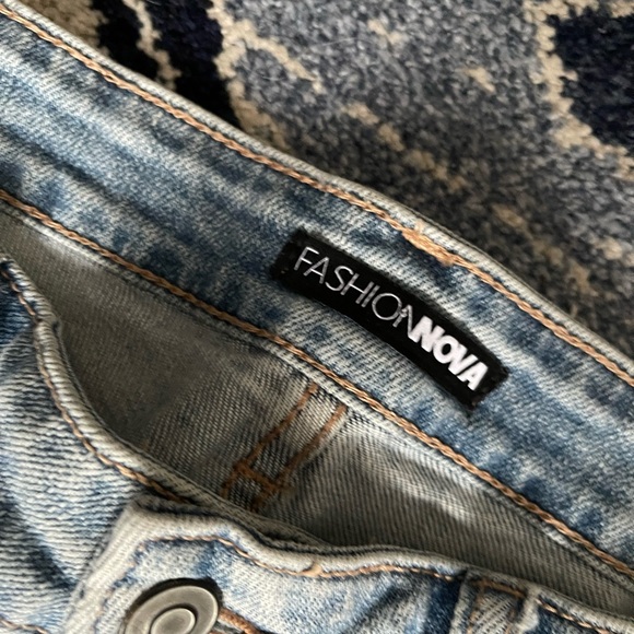 Women’s fashion, nova, skinny, jeans, distressed - Picture 2 of 3